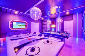 9 Bed Home With Theme Bedrooms Game Room,Pool Spa villa